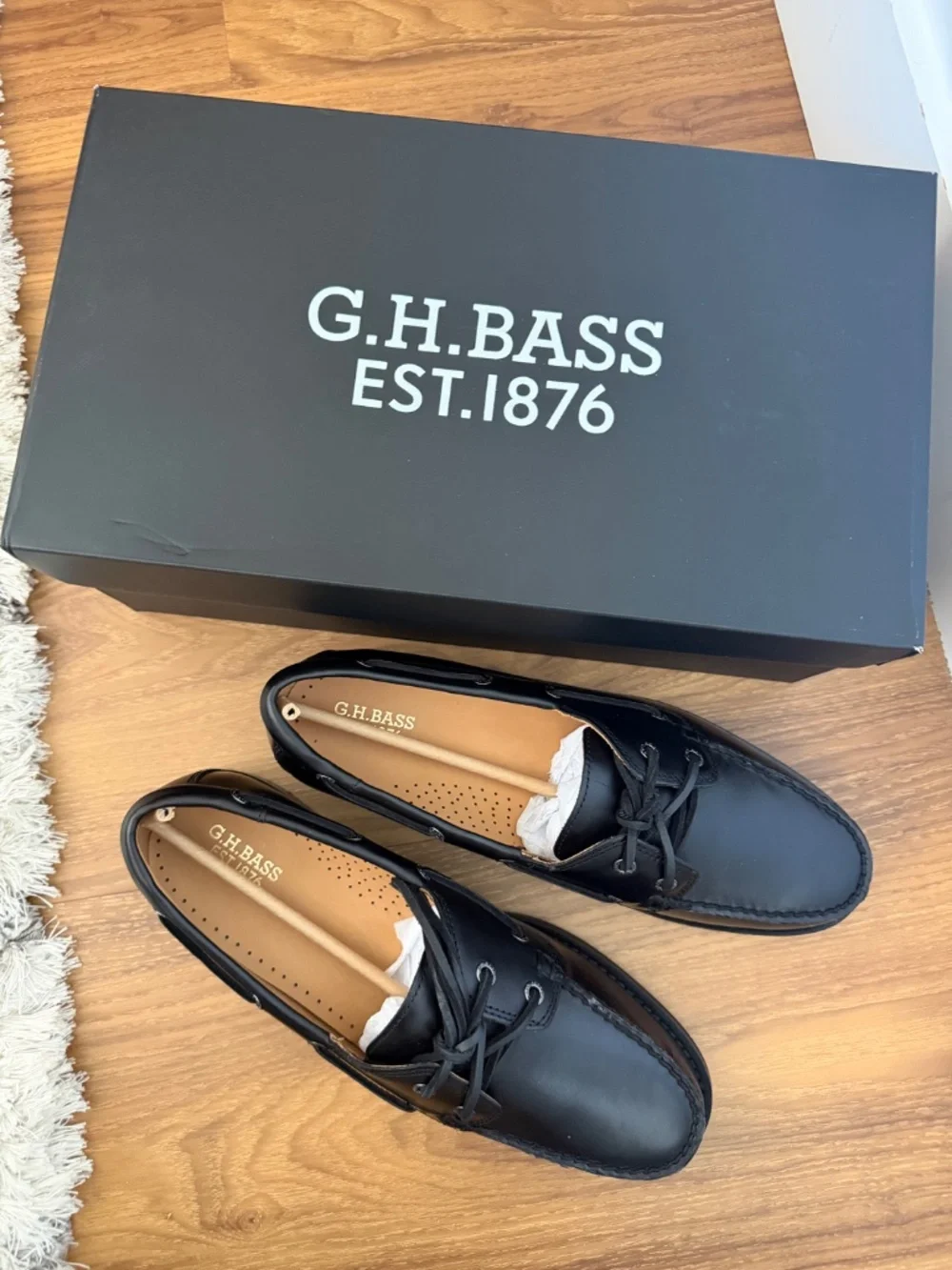 G.H. Bass Regatta Boat Shoes Black Leather Men’s Size 10.5 NIB New in Box